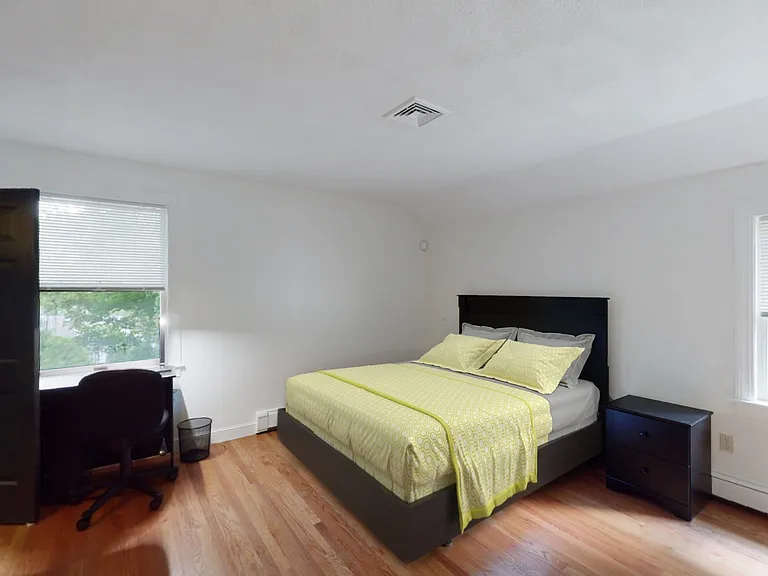 655 South St — Photo 20