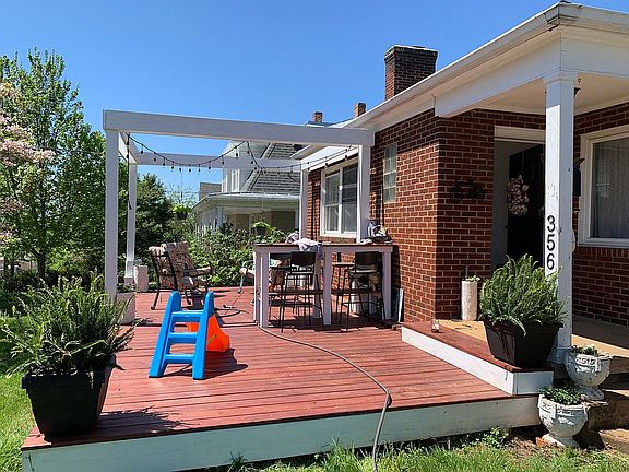 Front porch looking west