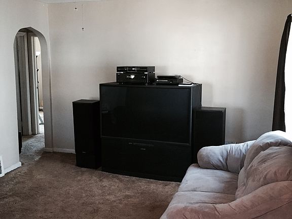 2nd image of 1145 E Chandler Ave