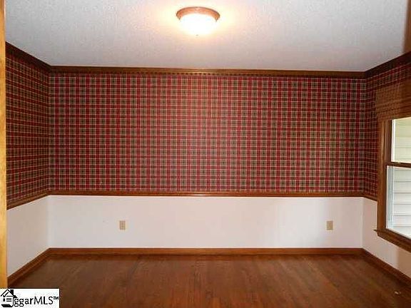 5th image of 109 Knoll Creek Dr