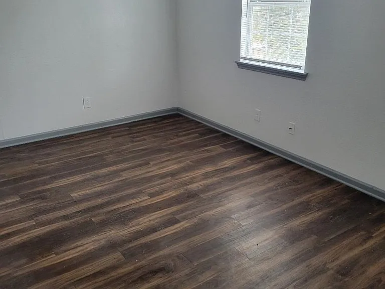5301 Collingsworth St #9 — Photo 12