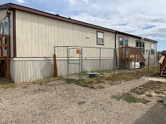 3rd image of 600 Wilson St