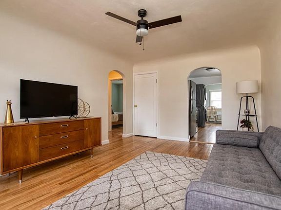2nd image of 512 S Elder St #A