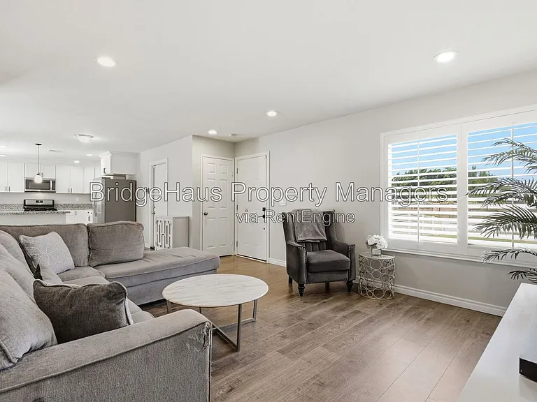 6379 Elsberry St — Photo 10