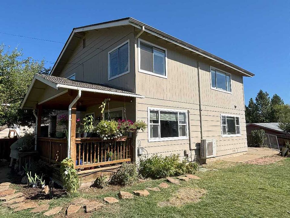 1st image of 415 Wetzel Way