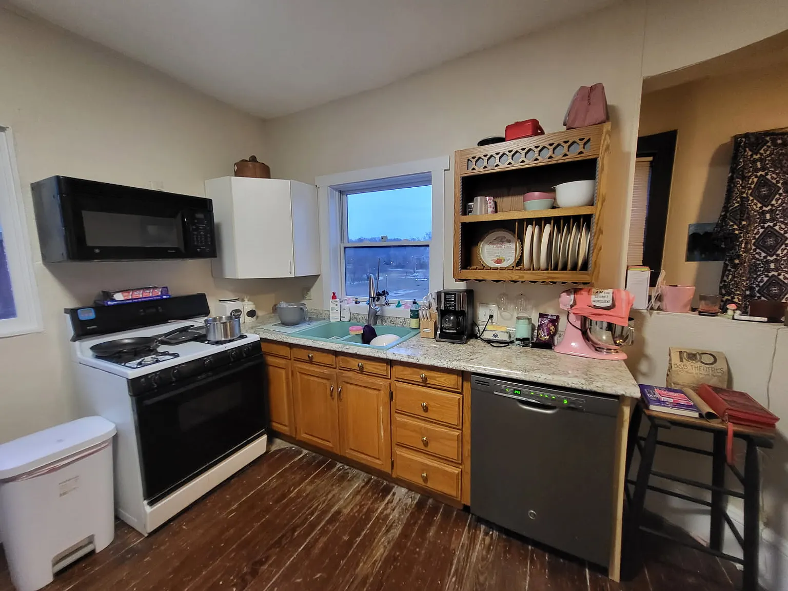 1 bed, $795 — Photo 2