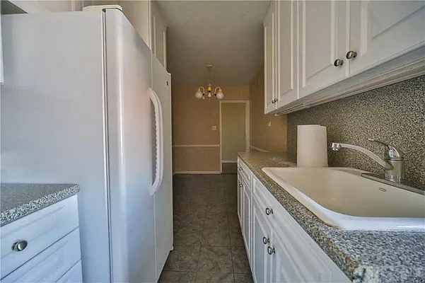 Sold by Remax Edge | media 19