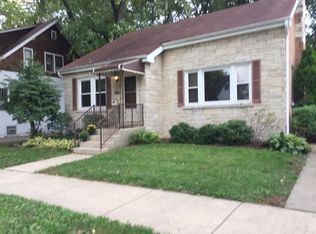 1461 E Algonquin Rd, Des Plaines, IL 60016