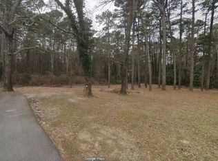 2037 Collier Cir W, Decatur, GA 30032