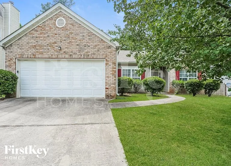 5713 Old Carriage Dr — Photo 1