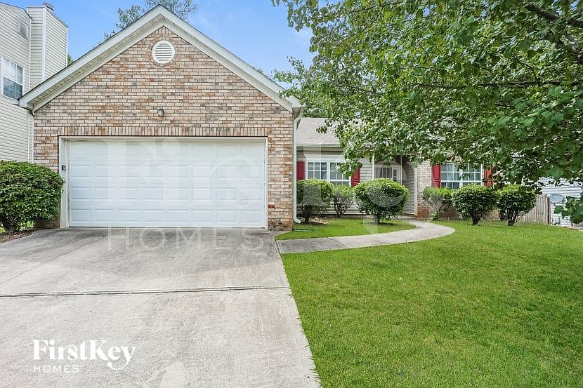 1st image of 5713 Old Carriage Dr