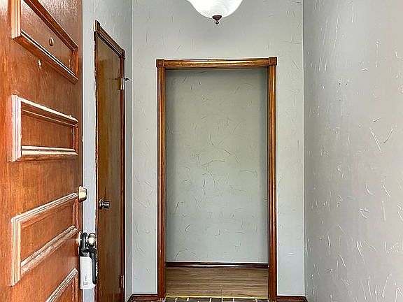 4th image of 2529 Indian Creek Ct