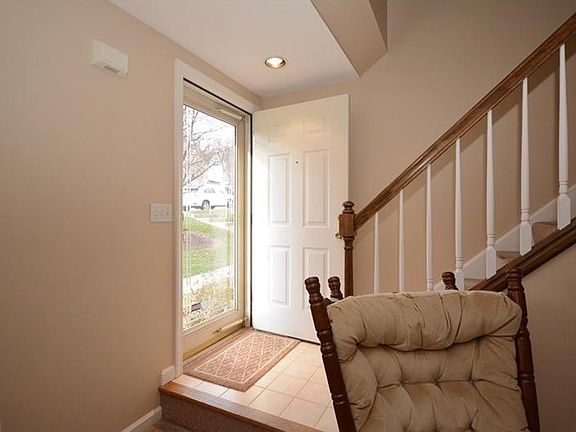 3rd image of 1005 Berrington Ct