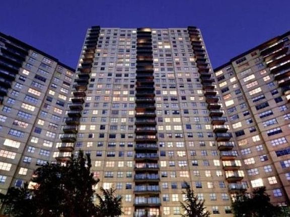 2nd image of 2600 Netherland Ave APT 1608