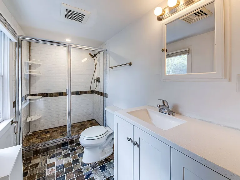 319 Three Mile Harbor Rd — Photo 11