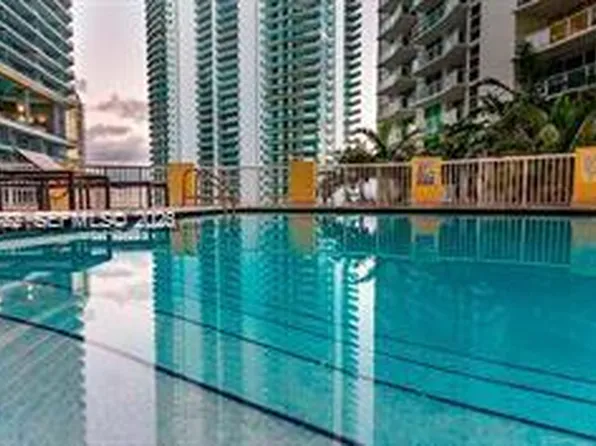 170 SE 14th St, Miami, FL