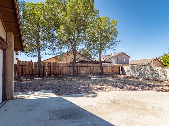 3rd image of 37502 Christina Ct