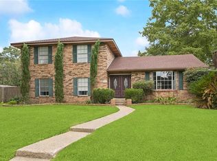 104 Magnolia Dr, Belle Chasse, LA 70037