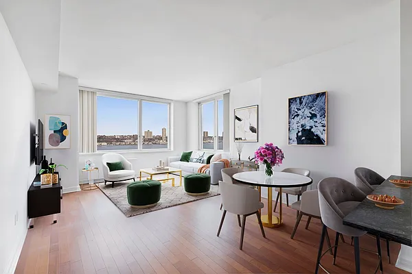 Rented by Keller Williams NYC | media 20