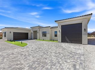 4700 Parkwood Dr, Pahrump, NV 89061