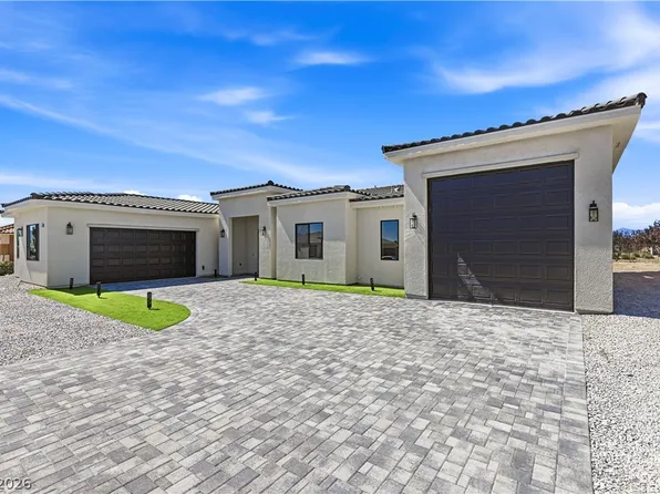 4700 Parkwood Dr, Pahrump, NV 89061