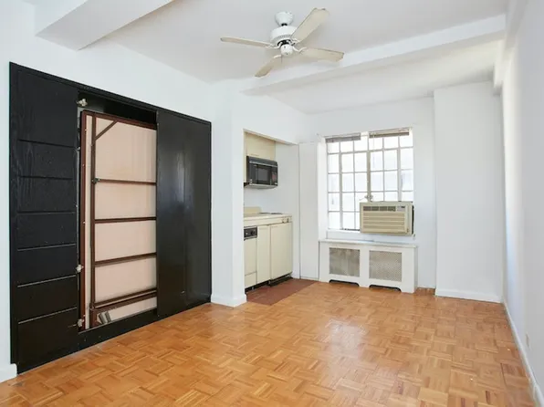 5 Tudor City Place image 1 of 7