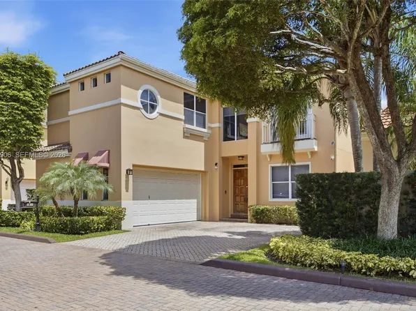 3722 NE 208th Ter, Aventura, FL 33180