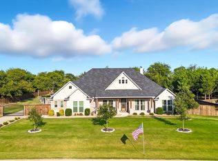 1320 Hayfield Dr, Midlothian, TX 76065