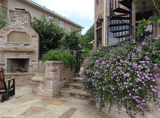 3838 Windswept Dr, Montgomery, TX 77356