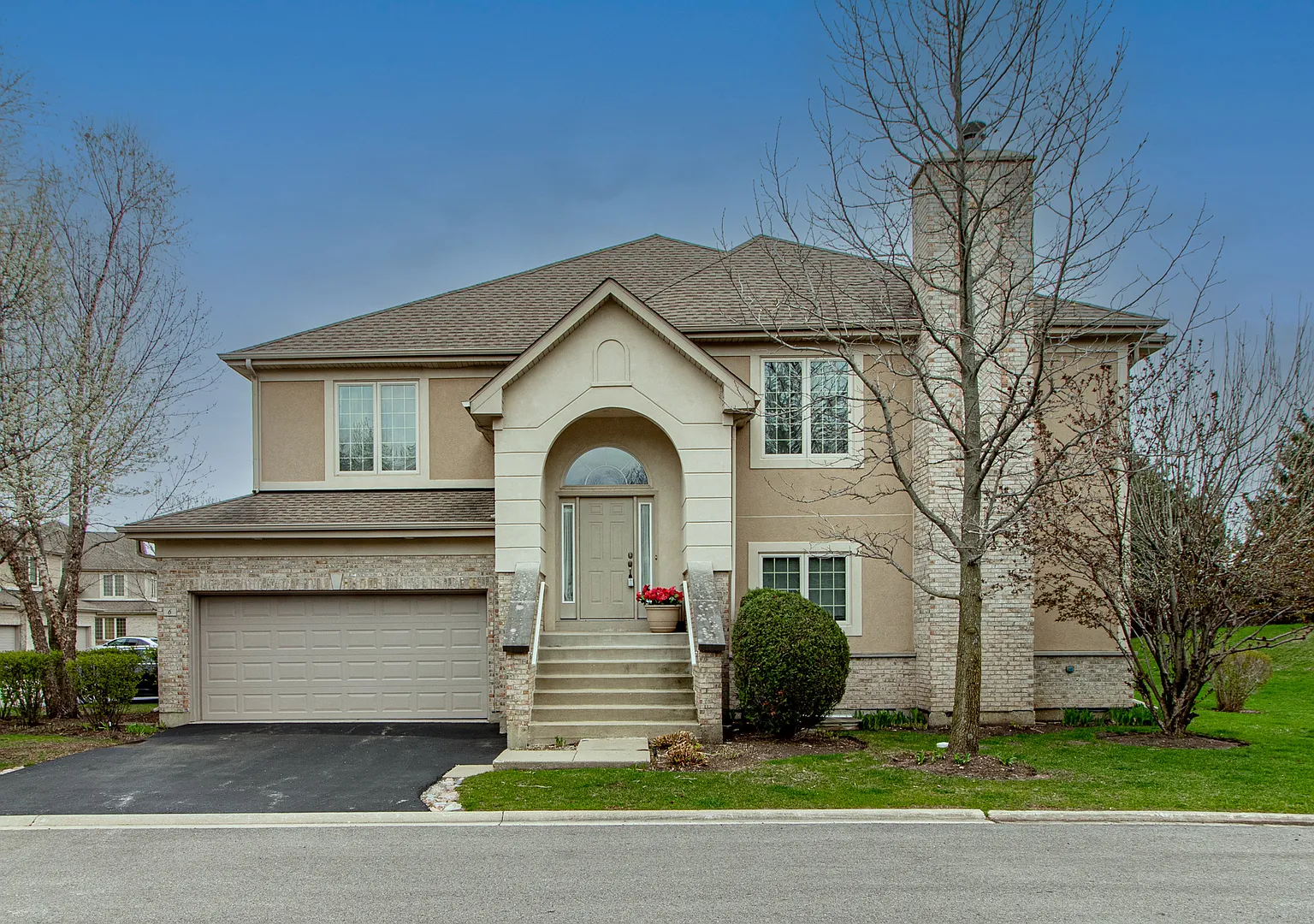 4 bed, 3.5 bath, 2846 sqft, $4,500 — Photo 1