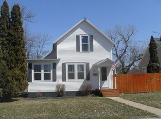 224 N Lincoln St, Aberdeen, SD 57401