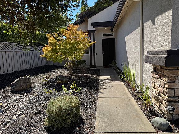 2nd image of 309 Hammill Ct