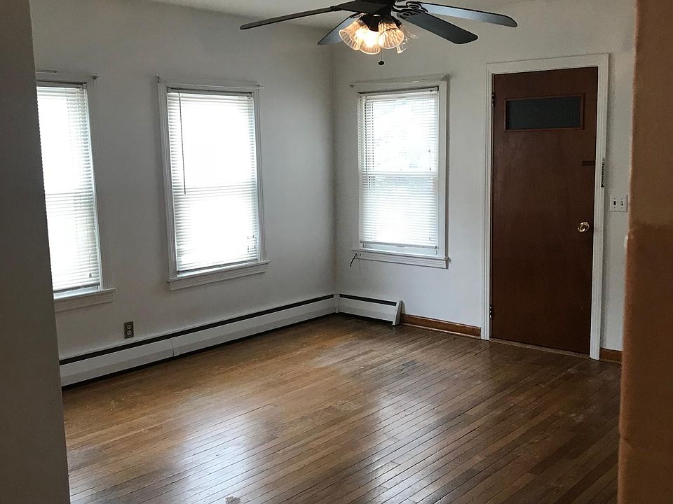 1st image of 204 Conklin Ave