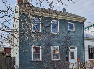 345 Union St APT 1, Hudson, NY 12534