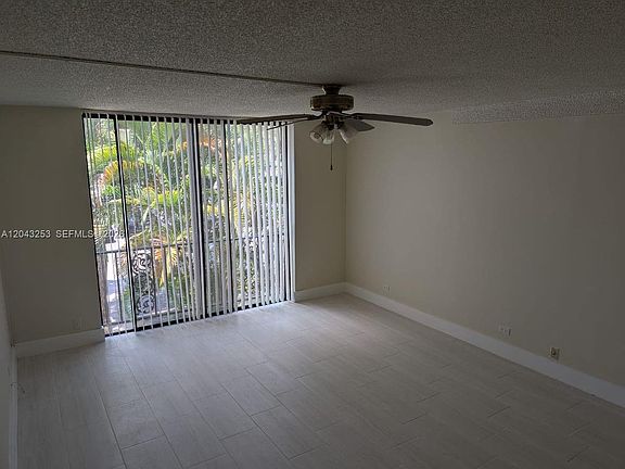 4th image of 3680 Inverrary Dr APT 2M