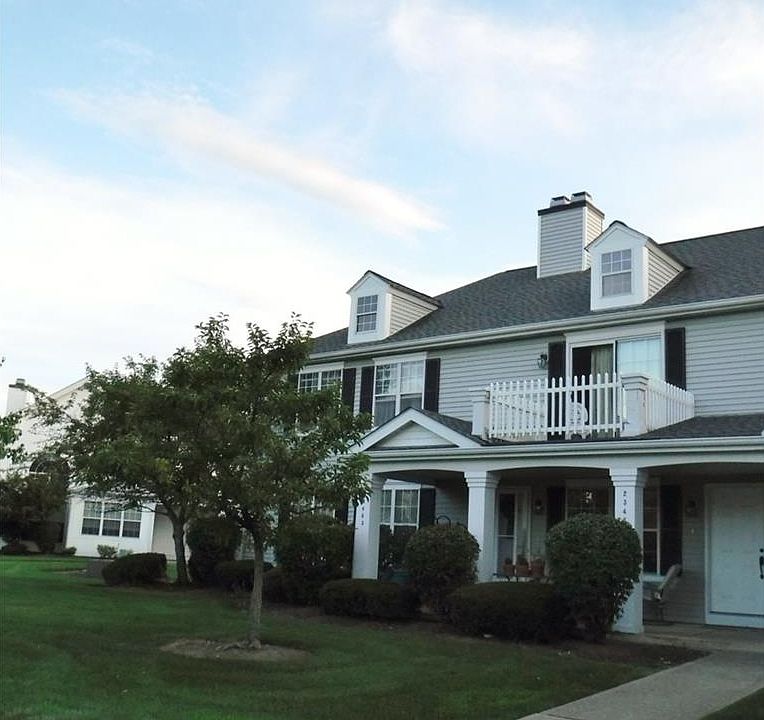 1st image of 23463 Grist Mill Ct #1