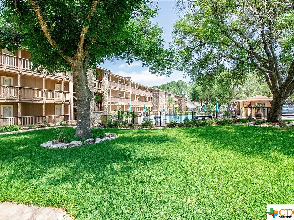 1st image of 2 Cliffhouse Dr APT 203