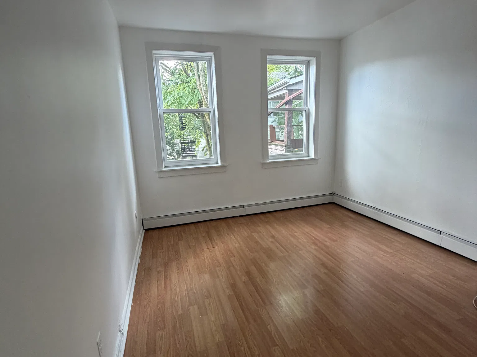 3 bed, $2,800 — Photo 2