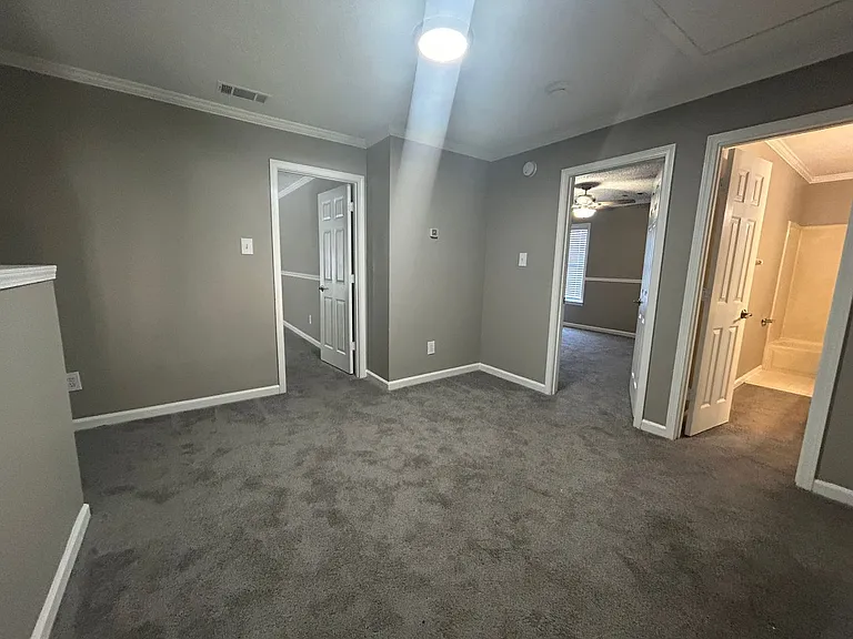 437 Bruins Trce — Photo 14