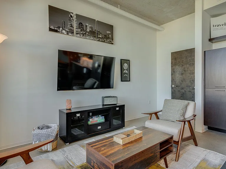 2115 Yeaman Pl #403 — Photo 13