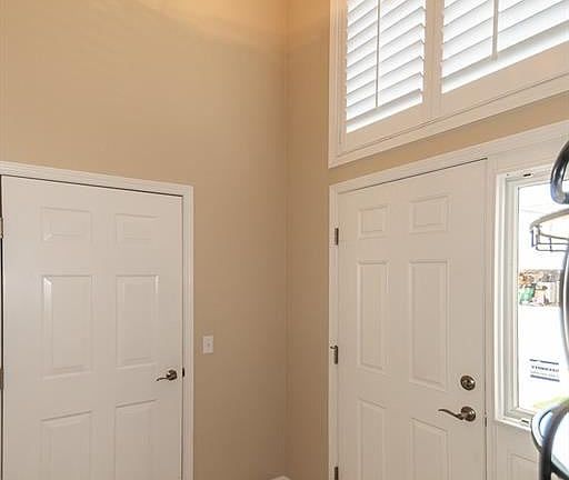 3rd image of 38084 Burrard Ln