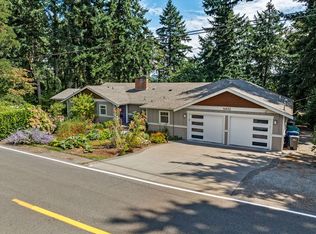 16832 12th Ave SW, Seattle, WA 98166