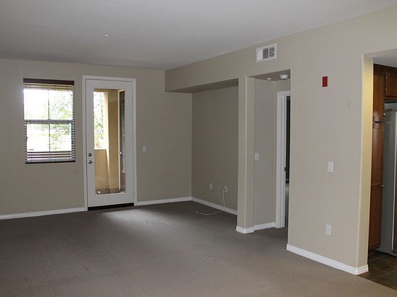 4th image of 209 Riverdale Ct APT 549