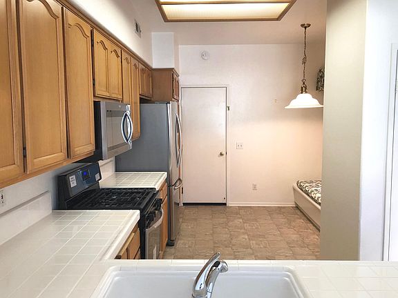 5th image of 11030 Creekbridge Pl