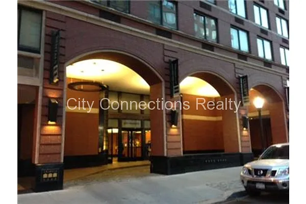 Rented by City Connections Realty | media 9