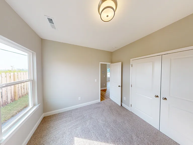 1044 Moen Loop — Photo 10