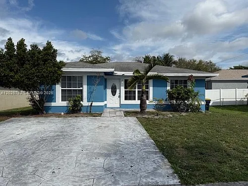708 SW 9th St Photo 1