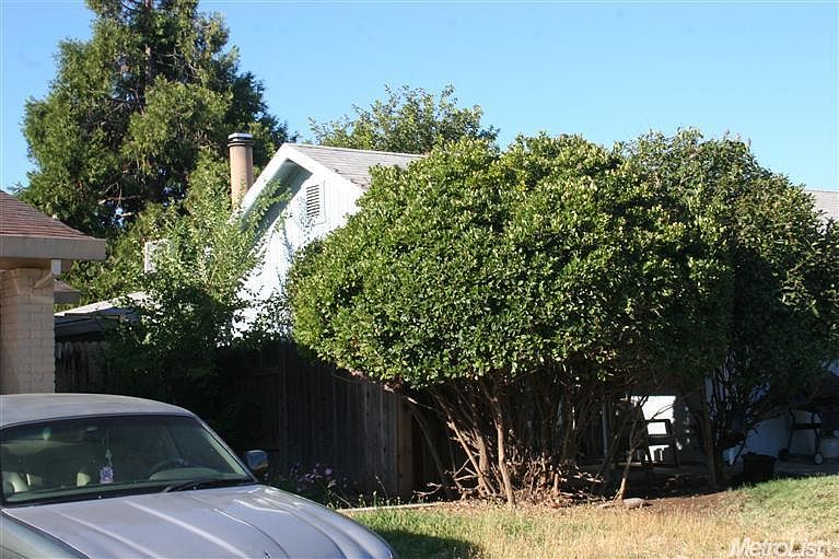 2nd image of 4016 Renick Way
