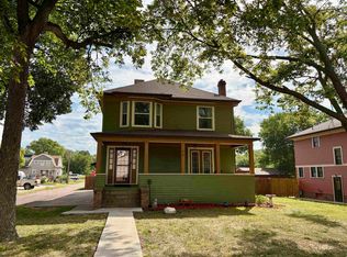 1010 Walnut St, Yankton, SD 57078