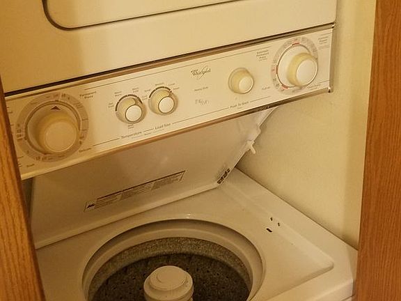 3rd image of 6215 Phinney Ave N #303